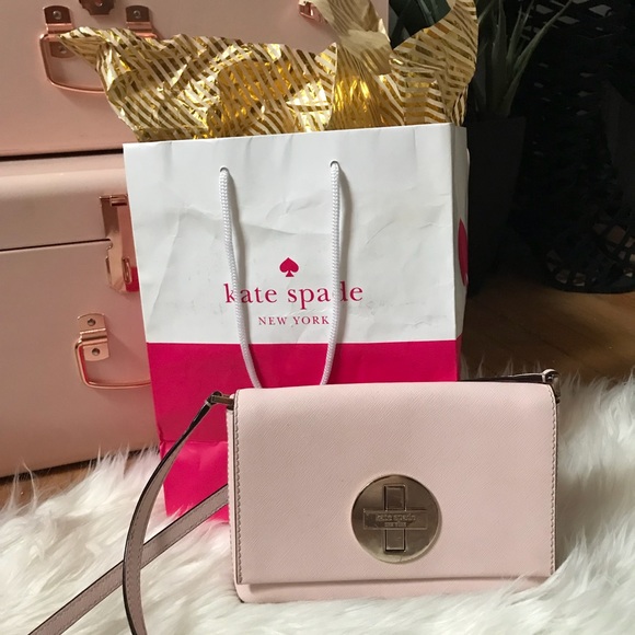 Blush Kate Spade Crossbody - Picture 4 of 5